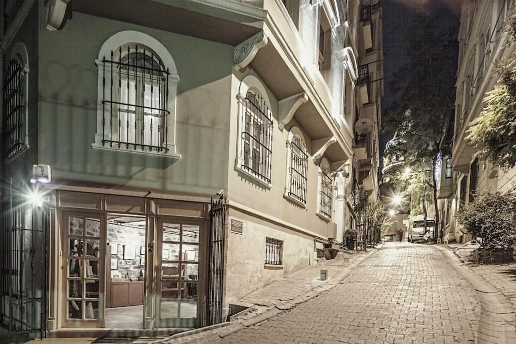 Baylo Suites Istanbul Exterior photo