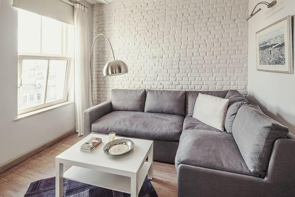 Baylo Suites Istanbul Room photo